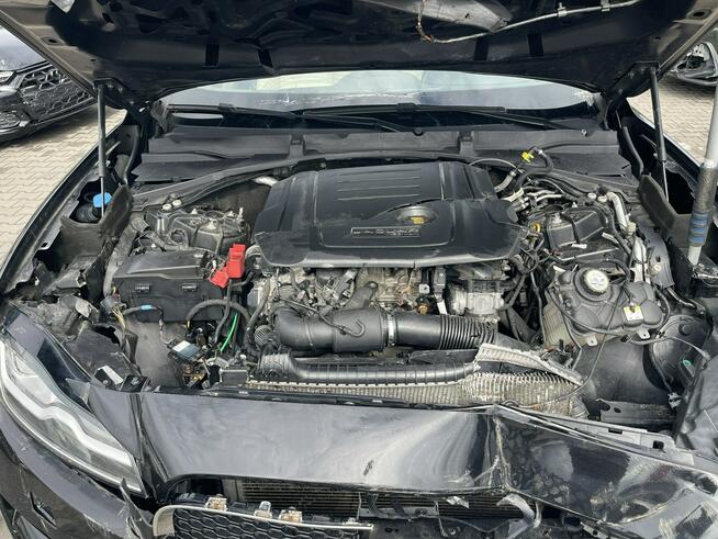 Jaguar F-PACE Prestige Automat AWD Kamera Skóra Panorama 241KM