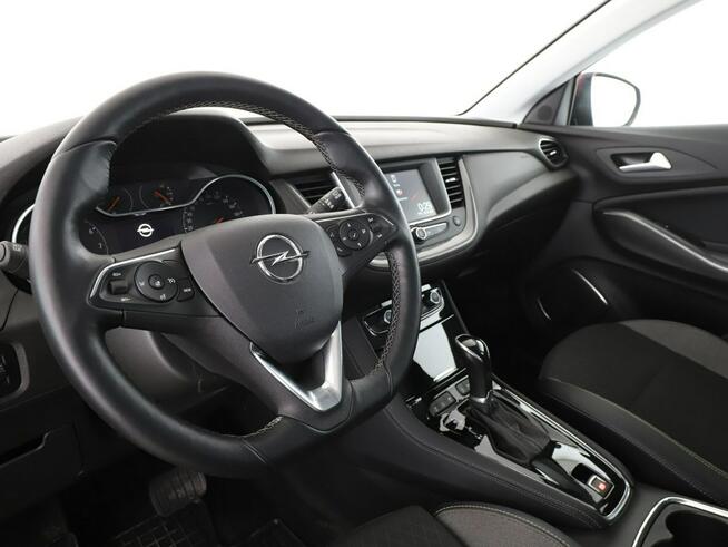 Opel Grandland X automat klima auto kamera i czujniki parkowania grzane fotele