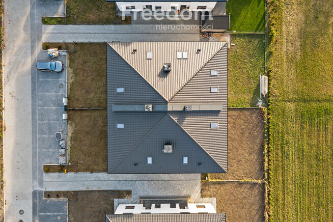 Dom bliźniak w stanie deweloperskim – Kaputy