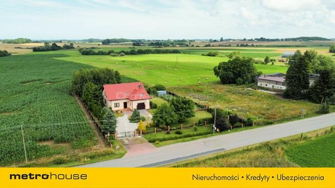 Dom wolnostojący z garażem - Parnowo