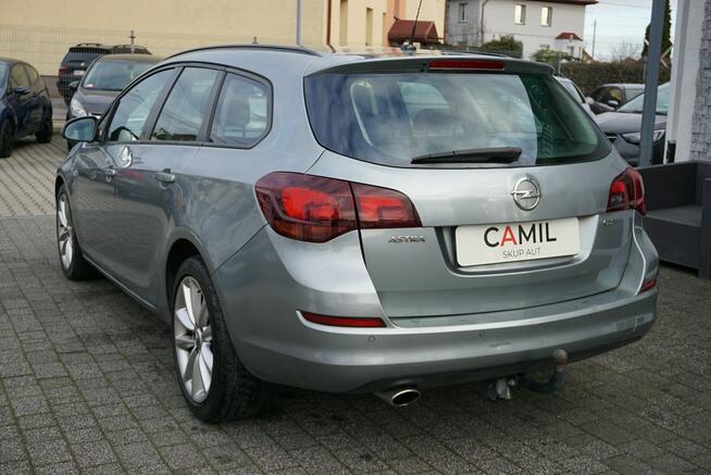 Opel Astra zarejestrowany, ubezpieczony, bogato wyposażony