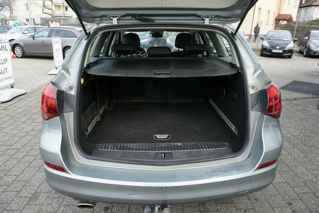 Opel Astra zarejestrowany, ubezpieczony, bogato wyposażony