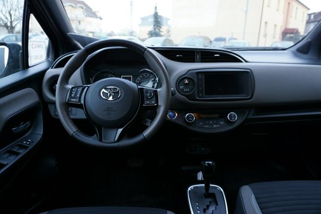 Toyota Yaris zarejestrowany, ubezpieczony, selection, automatyczna skrzynia biegów