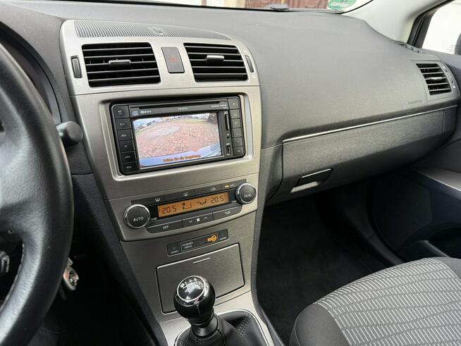 Toyota Avensis 1.8 147KM 111tys.km! Serwis ASO Bezwypadkowy Kamera Navi Gwarancja