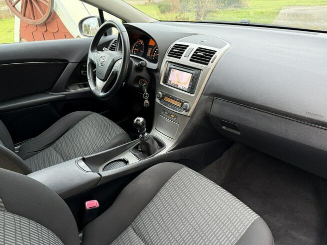 Toyota Avensis 1.8 147KM 111tys.km! Serwis ASO Bezwypadkowy Kamera Navi Gwarancja