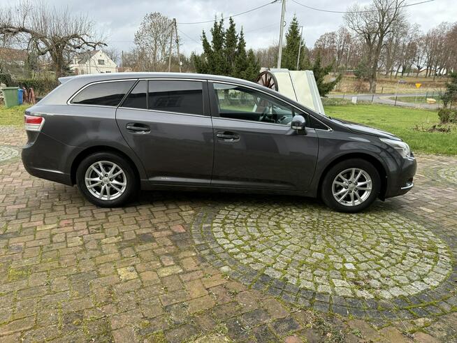 Toyota Avensis 1.8 147KM 111tys.km! Serwis ASO Bezwypadkowy Kamera Navi Gwarancja