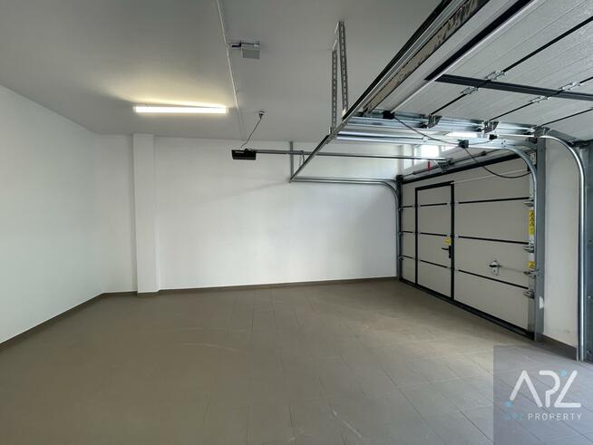 Garaż Kołobrzeg, ppor. Edmunda Łopuskiego