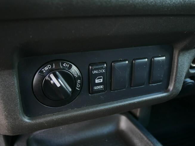 Nissan Navara 2.5TDi 171KM 4x4 4WD Pick-Up Hak Zabud -1 wł od 10 lat -VAT 23% Brutto