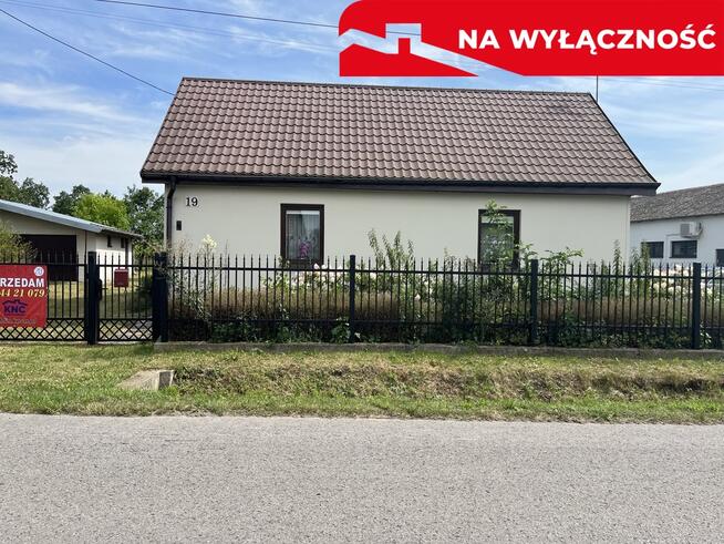 Dom z drewna w Zielonce Starej pod Zwoleniem.