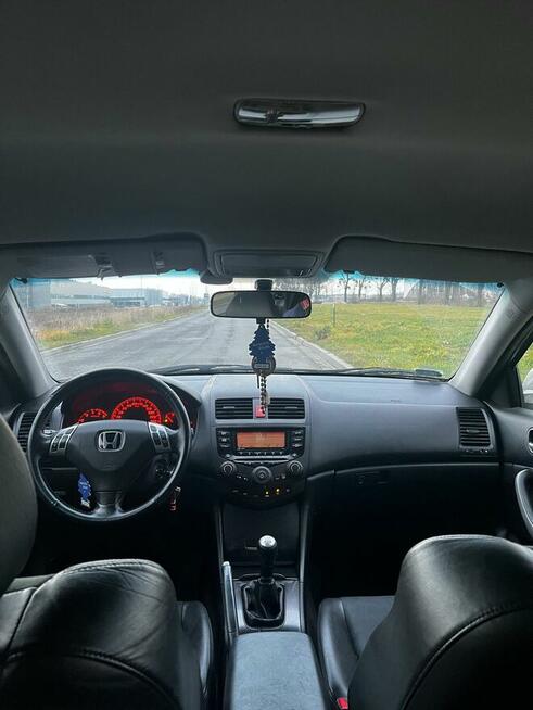 Honda Accord 2004 r. - mało pali, w codziennej eksploatacji