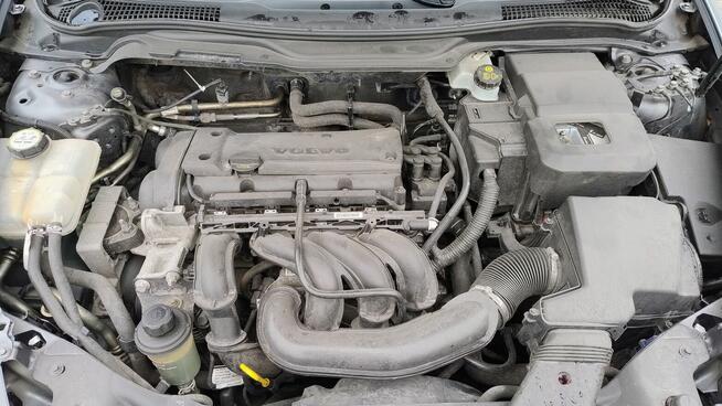 VOLVO C30 1.6 benzyna salon Polska