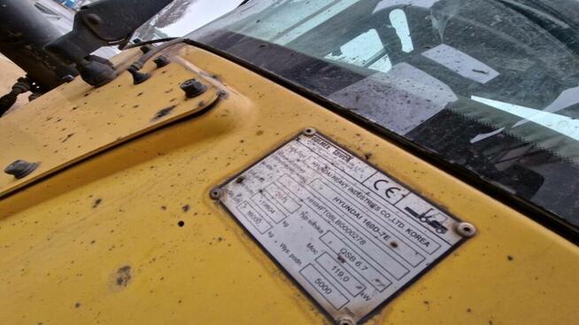 Syndyk sprzeda wózek jezdniowy Huyndai 16T, rok prod. 2011