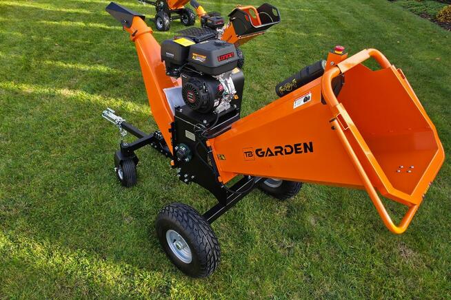 MOCNY ROZDRABNIACZ DO GAŁĘZI RĘBAK SPALINOWY TB GARDEN P4206