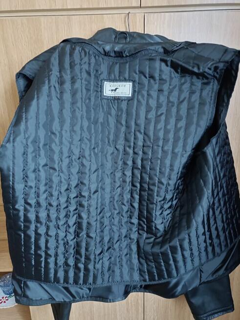 Skórzana czarna kurtka z podpinką