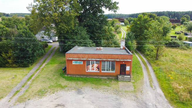 Tychowo - parterowy budynek usługowy