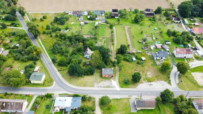 Tychowo - parterowy budynek usługowy