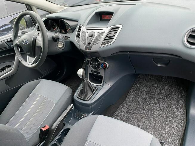 Ford Fiesta Niski oryginalny przebieg !!!