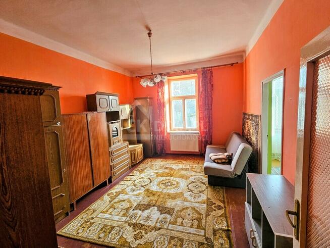 Atrakcyjne mieszkanie z potencjałem w Dworku