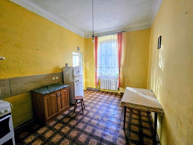 Atrakcyjne mieszkanie z potencjałem w Dworku