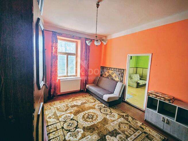 Atrakcyjne mieszkanie z potencjałem w Dworku