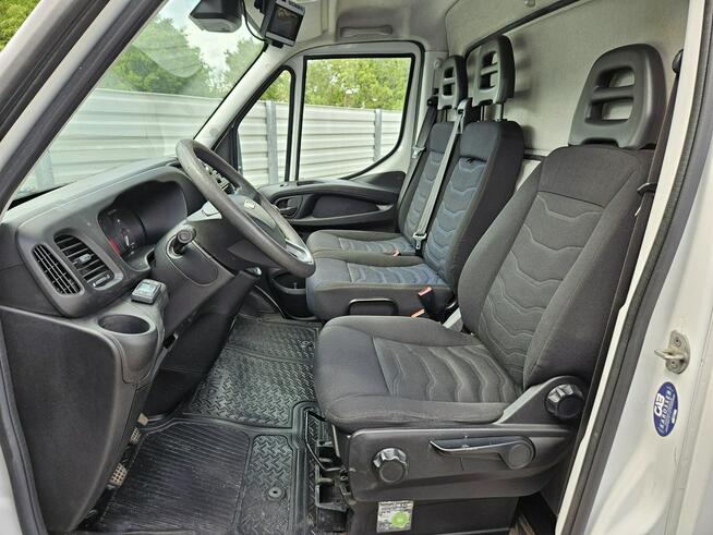 Iveco Daily 35S15 2.3 145KM bezwypadek NISKI PRZEBIEG winda FV 23% KONTENER