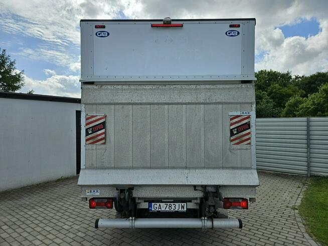 Iveco Daily 35S15 2.3 145KM bezwypadek NISKI PRZEBIEG winda FV 23% KONTENER