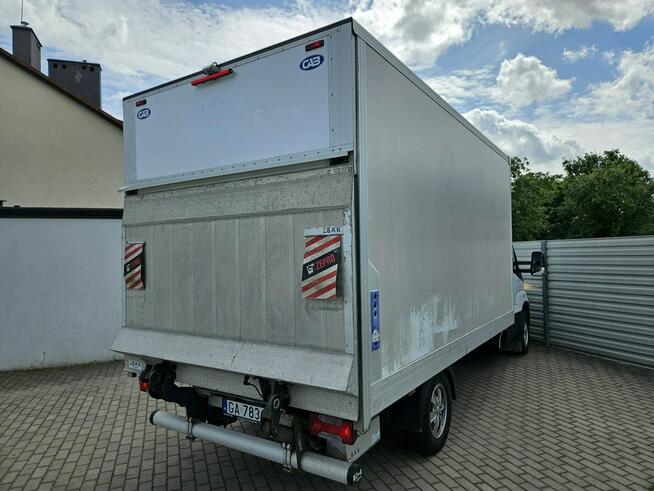 Iveco Daily 35S15 2.3 145KM bezwypadek NISKI PRZEBIEG winda FV 23% KONTENER