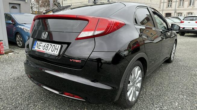 Honda Civic 1.8 Benzyna Moc 141KM Zarejestrowany Ubezpieczony