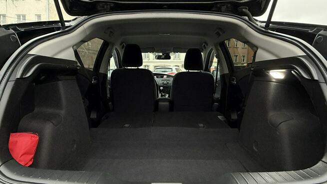 Honda Civic 1.8 Benzyna Moc 141KM Zarejestrowany Ubezpieczony