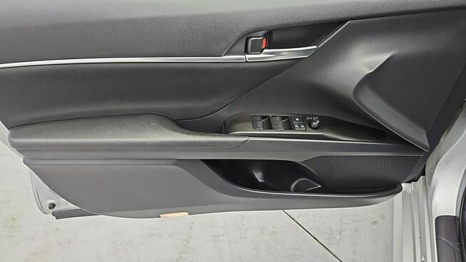 Toyota Camry 2.5 Hybrid Comfort CVT ! Z Polskiego Salonu ! Faktura VAT !