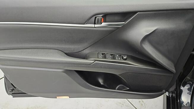 Toyota Camry 2.5 Hybrid Comfort CVT ! Z Polskiego Salonu ! Faktura VAT !