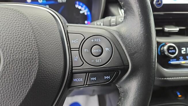 Toyota Corolla 1.8 Hybrid Comfort ! Z Polskiego Salonu ! Faktura VAT !