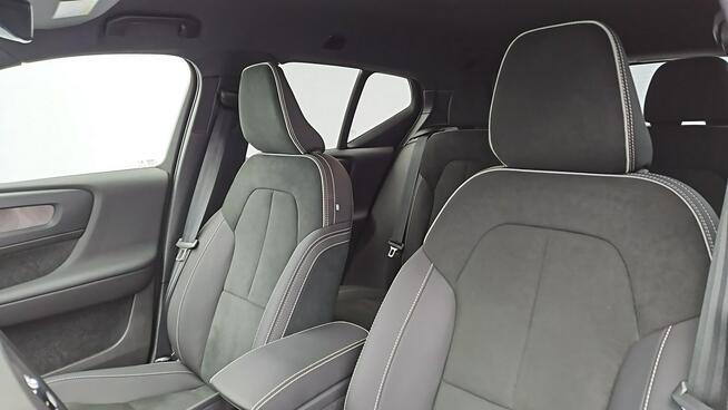 Volvo XC 40 T5 Plug-In Hybrid Plus Dark ! Z Polskiego Salonu ! Faktura VAT !