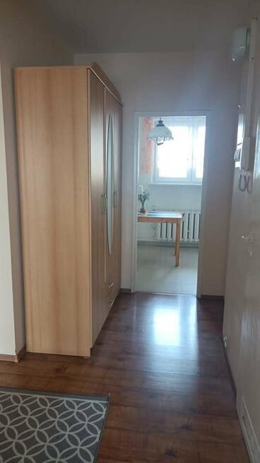 Mieszkanie trzypokojowe z balkonem w bloku z windą