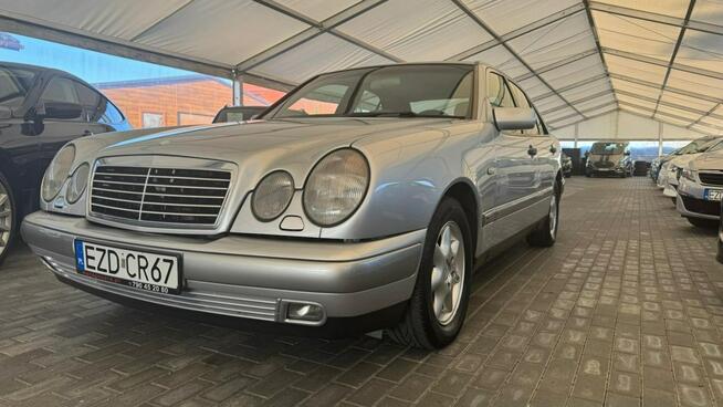 Mercedes E 220
