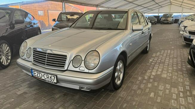 Mercedes E 220