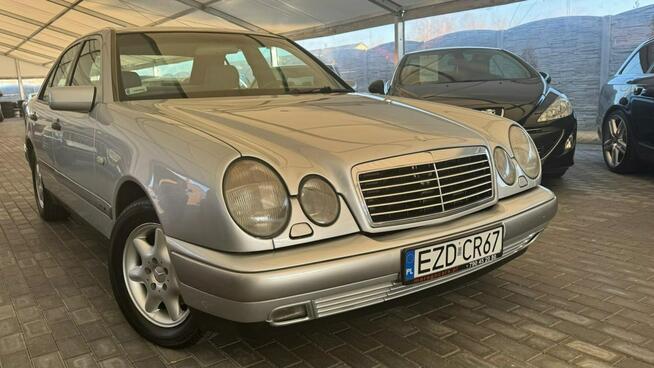 Mercedes E 220
