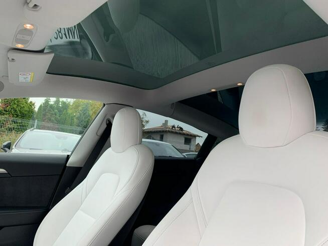 Tesla Model 3 Autopilot Kamery Białe Wnętrze