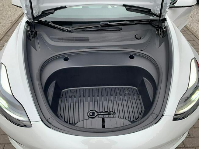 Tesla Model 3 Autopilot Kamery Białe Wnętrze