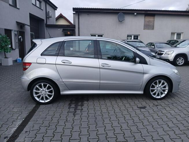 Mercedes B 170 1.7i LIFT klima navi PDC półskóry alufelgi stan BDB