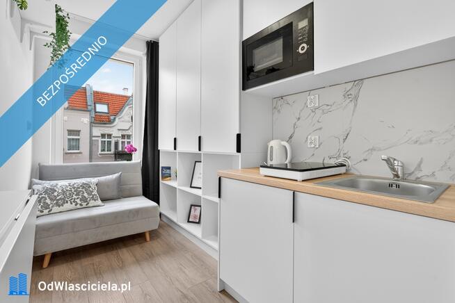 Nowoczesny pokój z prywatną łazienką obok uczelni.