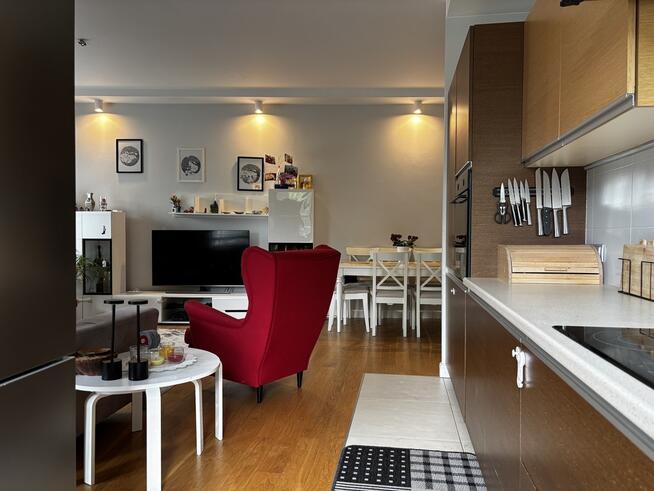 Przestrzenny apartament w Miasteczku Wilanów