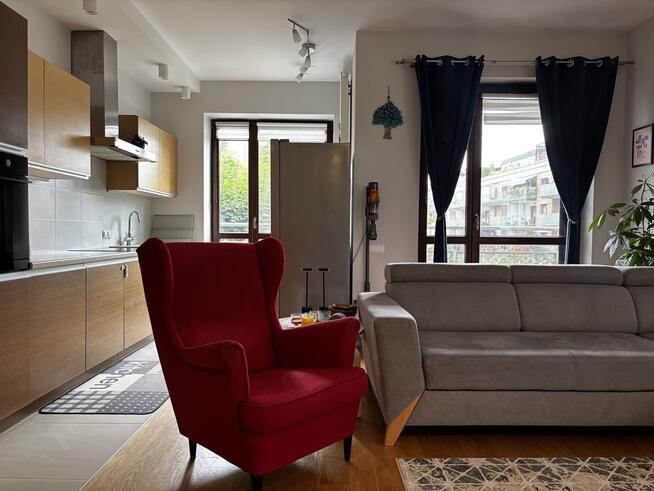 Przestrzenny apartament w Miasteczku Wilanów