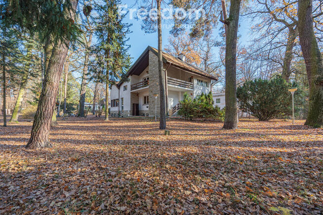 Działka budowalna z domem w Zalesiu Dolnym