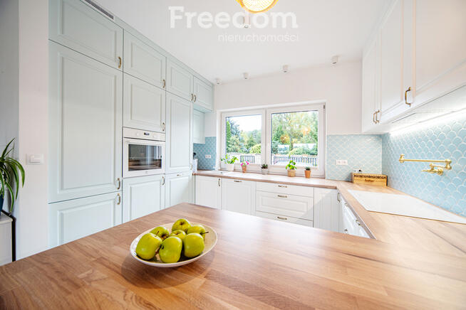 Przestronny dom z ogrodem w Bobrowcu