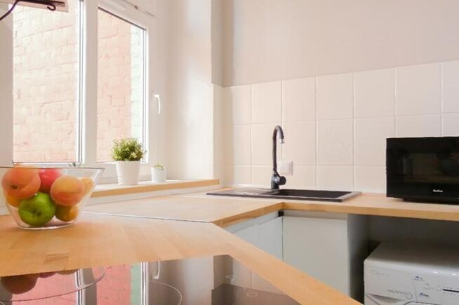 Do wynajęcia jasna kawalerka, Strażacka 3