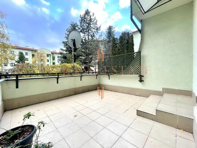 Taras | Dwustronne | 2 Pokoje | Kw