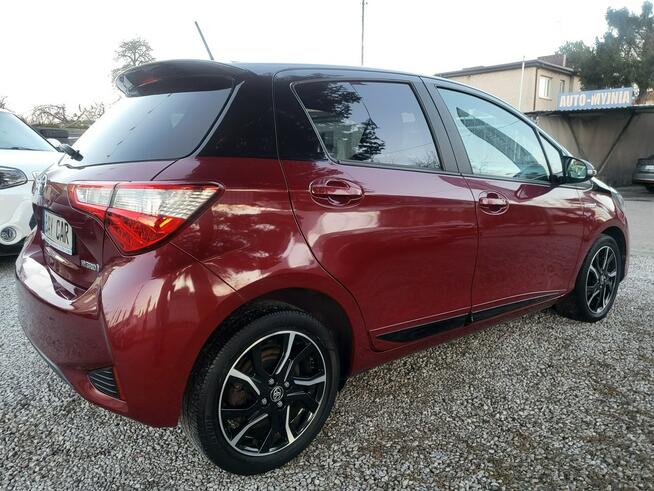 Toyota Yaris 1.5 Hybrid 100 KM Full Wersja 100% Przebieg Gwarancja Zapraszamy !!!