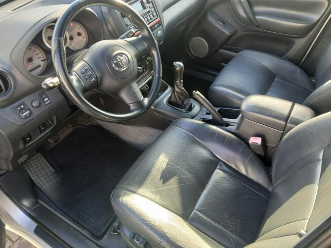 Toyota RAV-4 2.0 D4D LIFT 4X4 skóry alufelgi klimatronik tempomat szyberdach stanBD