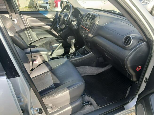 Toyota RAV-4 2.0 D4D LIFT 4X4 skóry alufelgi klimatronik tempomat szyberdach stanBD